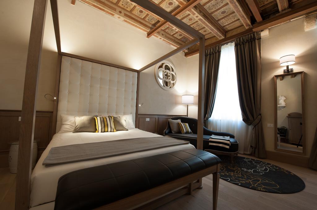 Residenza Bonifacio - Adults Only Hotel Verona Luaran gambar
