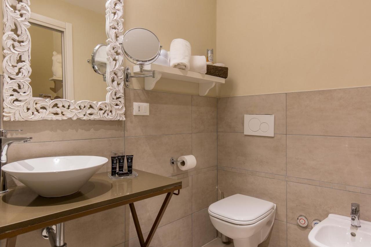 Residenza Bonifacio - Adults Only Hotel Verona Luaran gambar