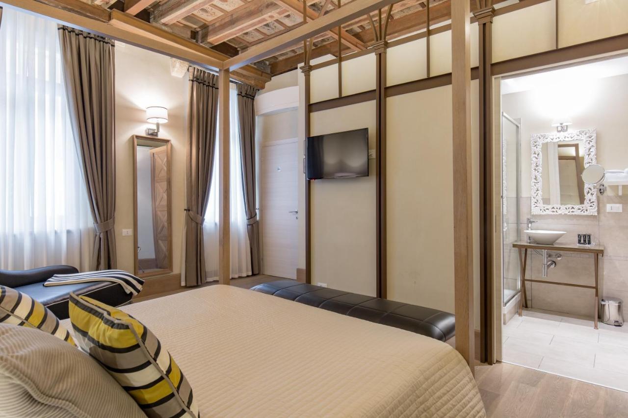Residenza Bonifacio - Adults Only Hotel Verona Luaran gambar